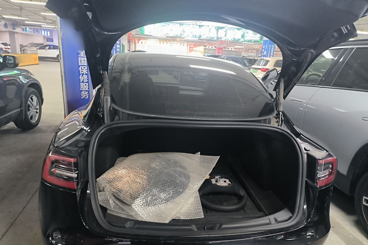 特斯拉 Model 3 2022款 后轮驱动版机舱底盘23