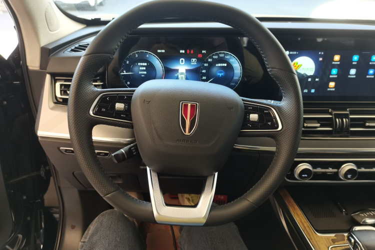 红旗HS5 2023款 2.0T 旗享Pro版中控内饰13