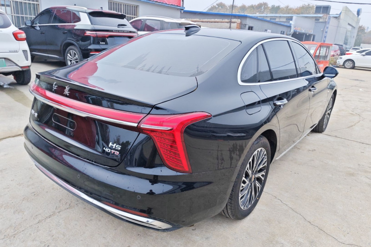 红旗H5 2024款 2.0T 自动智联旗畅版车身外观7