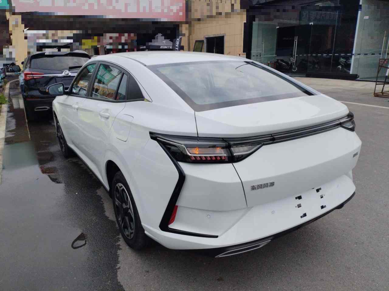 东风风神 奕炫 2025款 1.5L 自动豪华型(3)