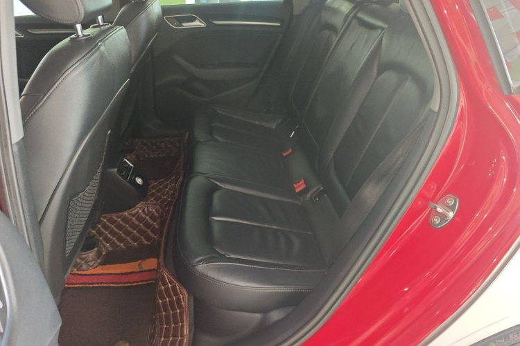 奥迪A3 2017款 Limousine 35 TFSI 风尚型中控内饰7004