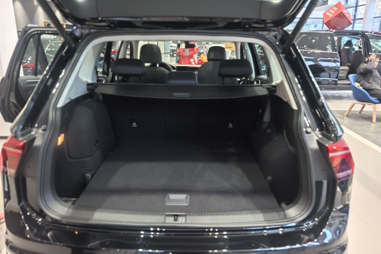 大众 途观L新能源 2023款 430PHEV 插电混动尊贵版中控内饰7002