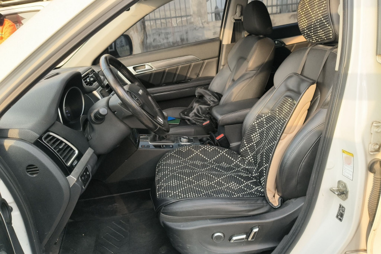 哈弗H6 Coupe 2015款 蓝标 2.0T 手动两驱精英型局部细节19