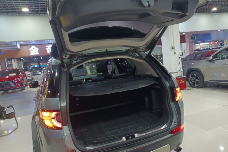 路虎 发现神行 2016款 2.0T SE机舱底盘23