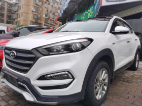 现代 途胜 2015款 1.6T 双离合两驱智能型