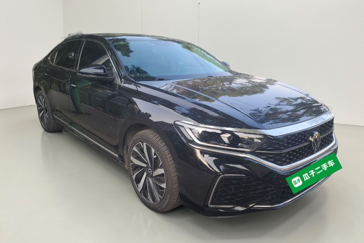 大众 帕萨特 2023款 330TSI 星空精英版车身外观3