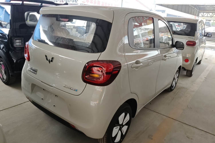 五菱汽车 宏光MINIEV 2025款 四门版 进阶款车身外观7