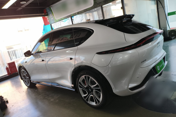 智己汽车 智己LS7 2023款 100kWh Lux后驱版车身外观4