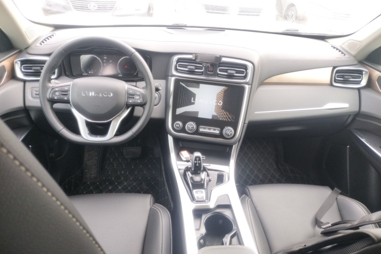 领克01 2020款 2.0T 两驱纯Pro版 国VI中控内饰12