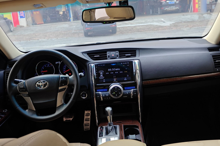 丰田 锐志 2013款 2.5V 尊锐版中控内饰12