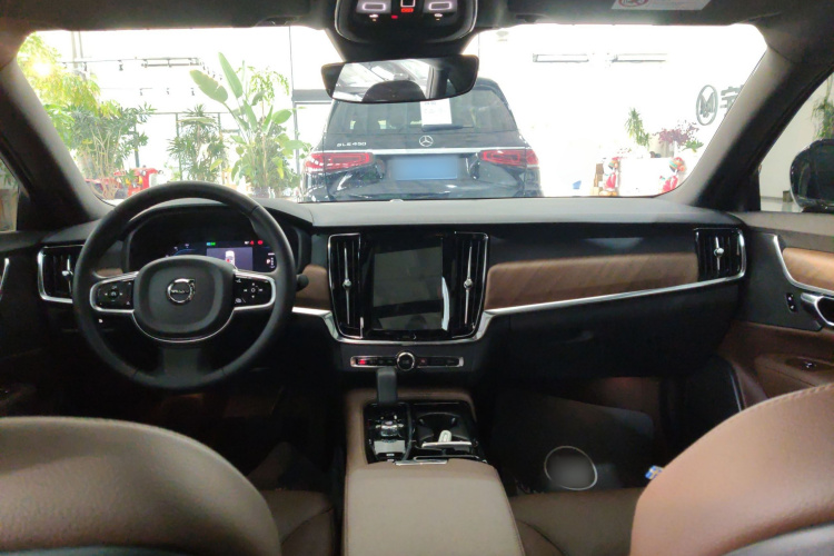 沃尔沃S90新能源 2024款 插电式混动 四驱长续航智逸豪华版中控内饰12