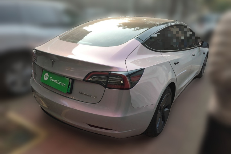 特斯拉 Model 3 2022款 后轮驱动版车身外观7