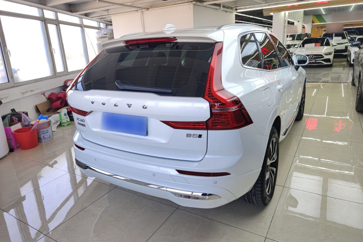 沃尔沃XC60 2024款 B5 四驱智远豪华版车身外观7