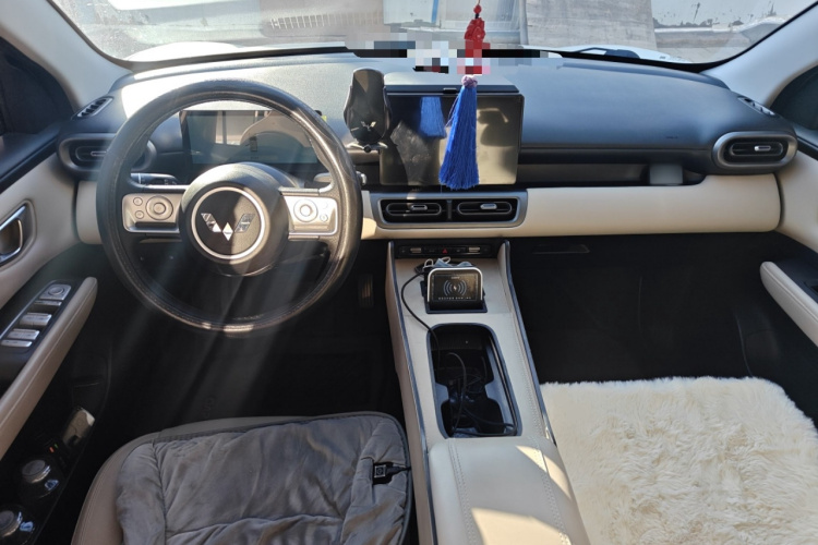 五菱汽车 五菱缤果PLUS 2024款 330km 五座版中控内饰12