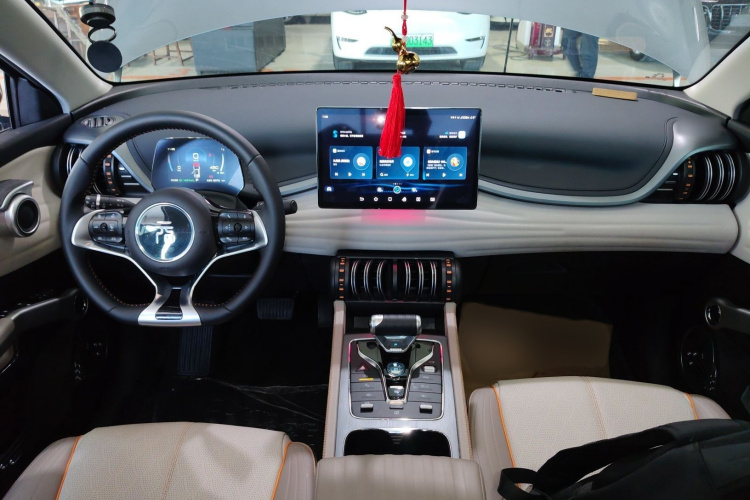 比亚迪 元PLUS 2024款 荣耀版 510KM 超越型中控内饰7002