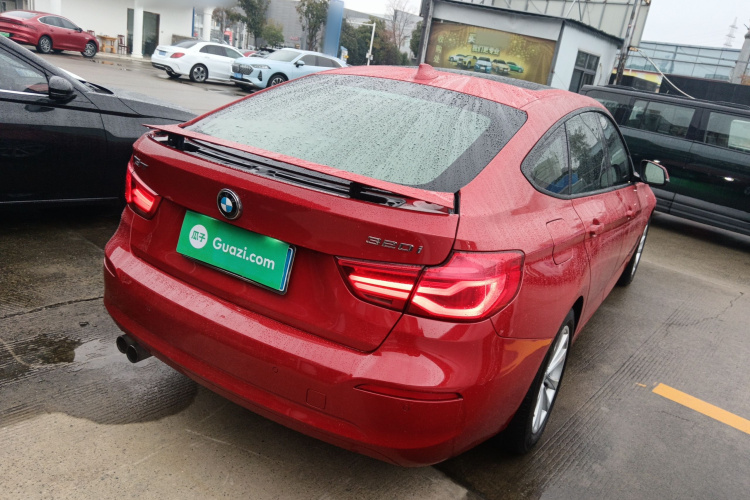 宝马3系GT 2017款 320i 时尚型车身外观6005