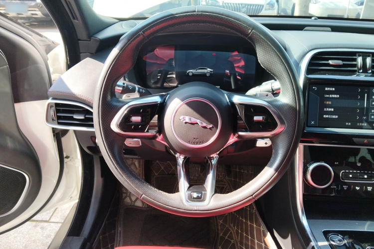 捷豹XEL 2021款 2.0T 250PS R-DYNAMIC S进取运动版局部细节13