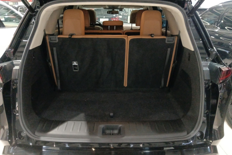 日产 探陆 2024款 380VC-TURBO 四驱智驾版 7座局部细节23