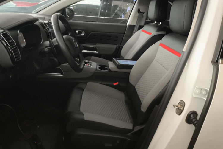 雪铁龙 天逸 C5 AIRCROSS 2019款 350THP 乐享型 国V局部细节19