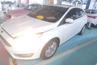 福特 福克斯 2017款 两厢 EcoBoost 180 自动精英型