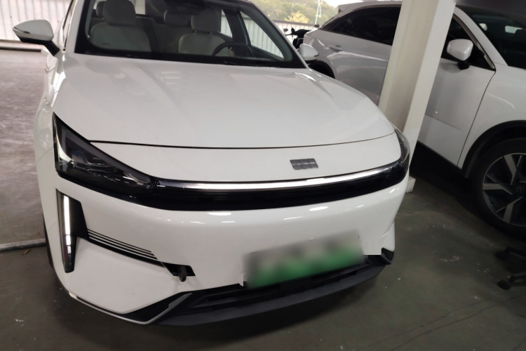 吉利银河 银河L6 2023款 125km 星舰车身外观2