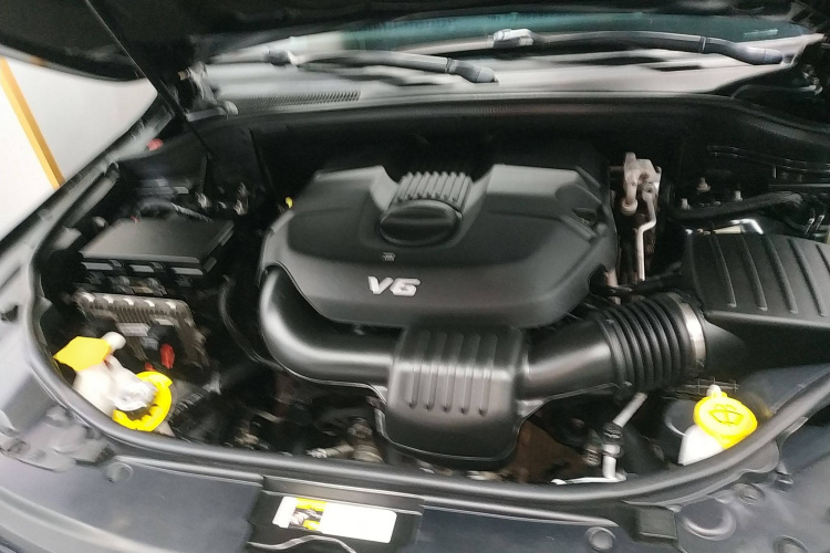 Jeep 大切诺基(进口) 2015款 3.0L 舒享导航版机舱底盘24