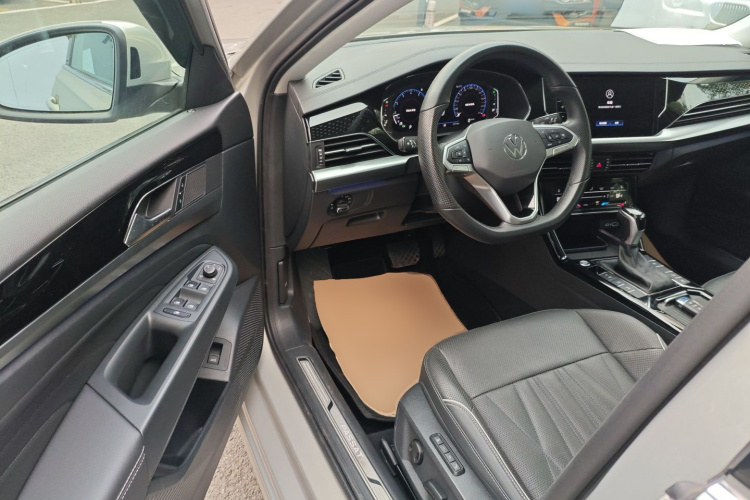 大众 帕萨特 2022款 330TSI 星空尊贵版中控内饰20