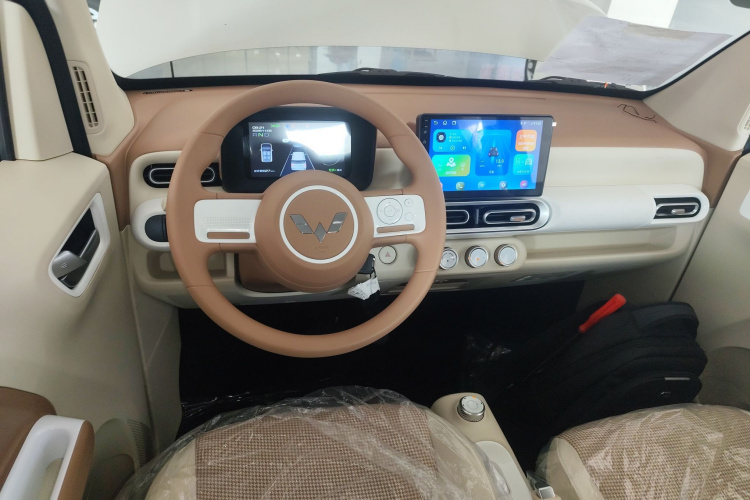 五菱汽车 宏光MINIEV 2024款 第三代 215km 青春版中控内饰12