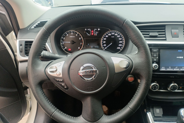 日产 轩逸 2018款 1.6XV CVT尊享版局部细节13