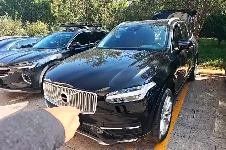 沃尔沃XC90 2019款 T5 智逸版 7座 国VI实拍1