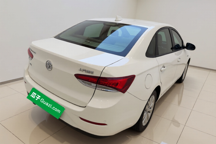 别克 英朗 2018款 15T 双离合精英型 国V车身外观7