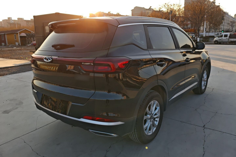奇瑞 瑞虎7 2024款 1.5T CVT豪华版车身外观7