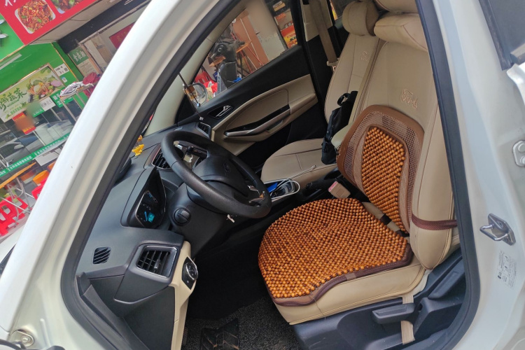 福特 福睿斯 2017款 1.5L 自动舒适型中控内饰19