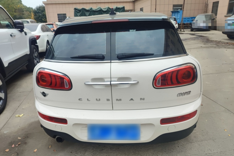MINI Clubman 2018款 1.5T COOPER 艺术家车身外观6