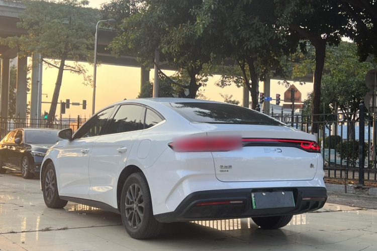 比亚迪 秦L 2024款 DM-i 80KM领先型车身外观6008