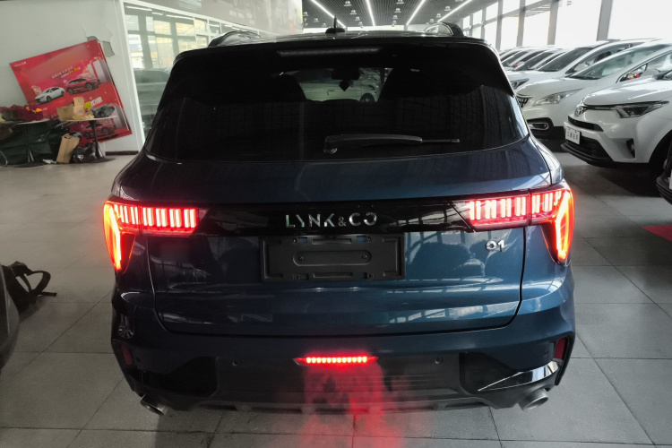 领克01 2021款 2.0TD 两驱耀Pro车身外观6004