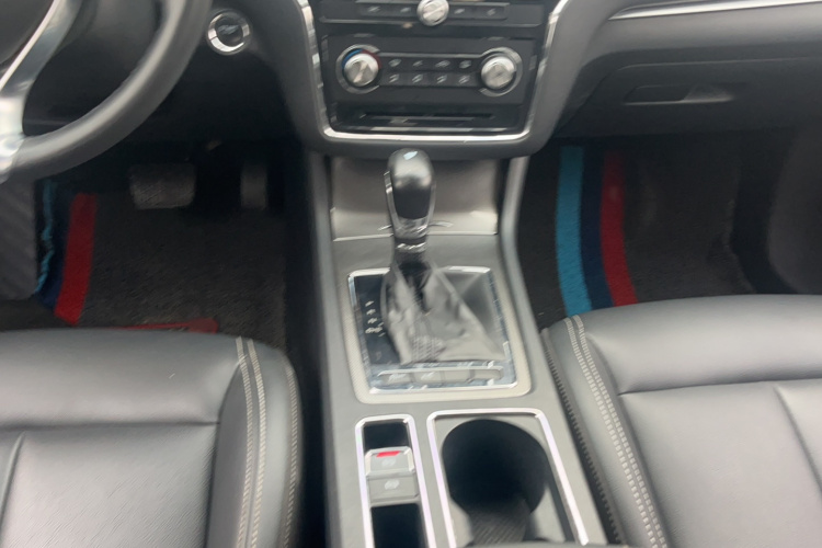 荣威i6 2018款 20T 自动旗舰版局部细节18