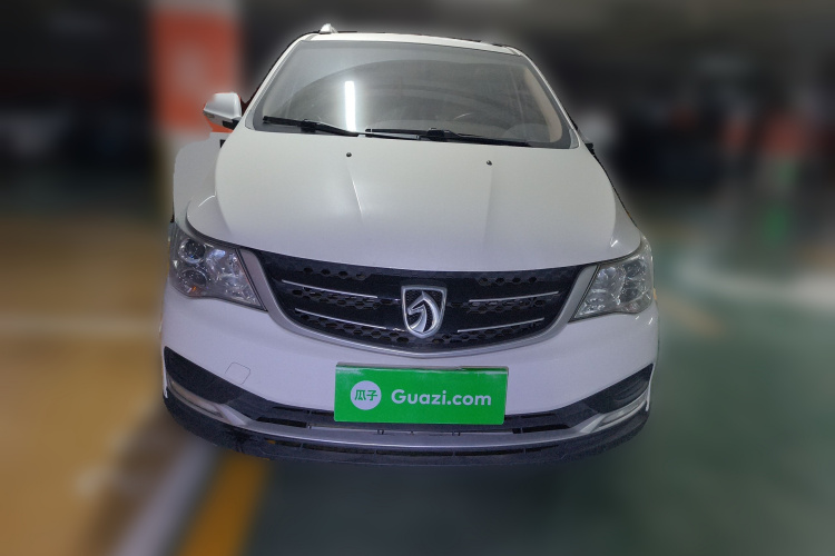 宝骏730 2019款 1.5L 手动超值型 7座 国VI车身外观2