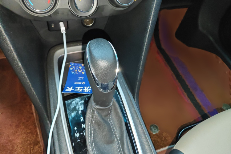 雪佛兰 科鲁泽 2022款 320 自动悦享天窗版局部细节18