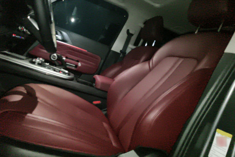 坦克300 2024款 330 3.0T V6中控内饰19