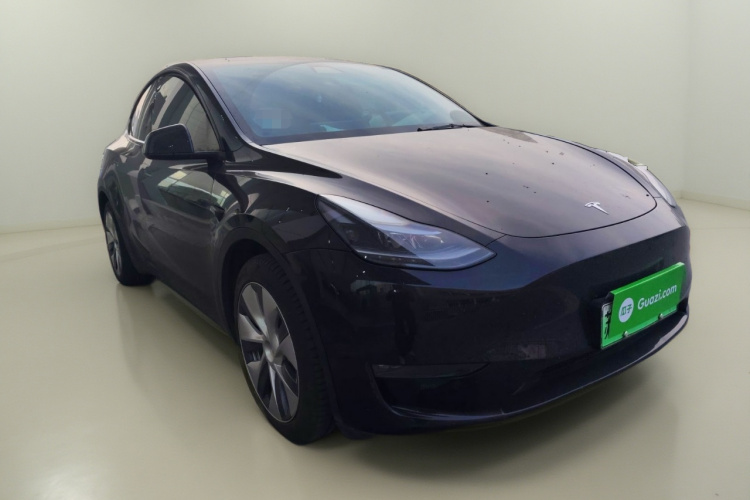 特斯拉 Model Y 2022款 改款 长续航全轮驱动版车身外观3