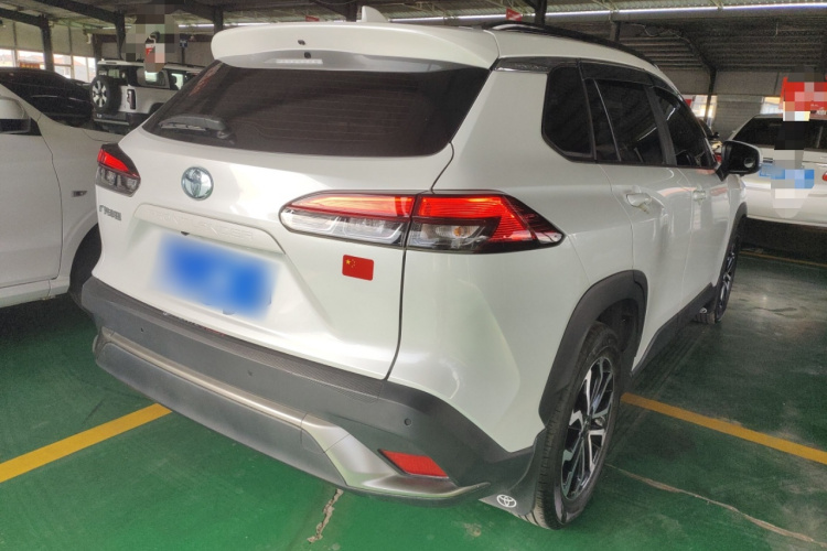 丰田 锋兰达 2022款 2.0L CVT豪华版车身外观7