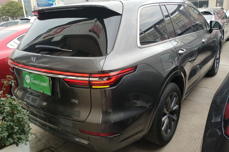 理想汽车 理想ONE 2020款 增程6座版车身外观7