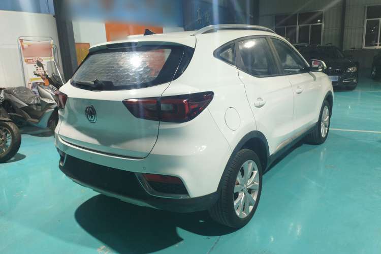 名爵ZS 2017款 1.5L 手动精英版车身外观7