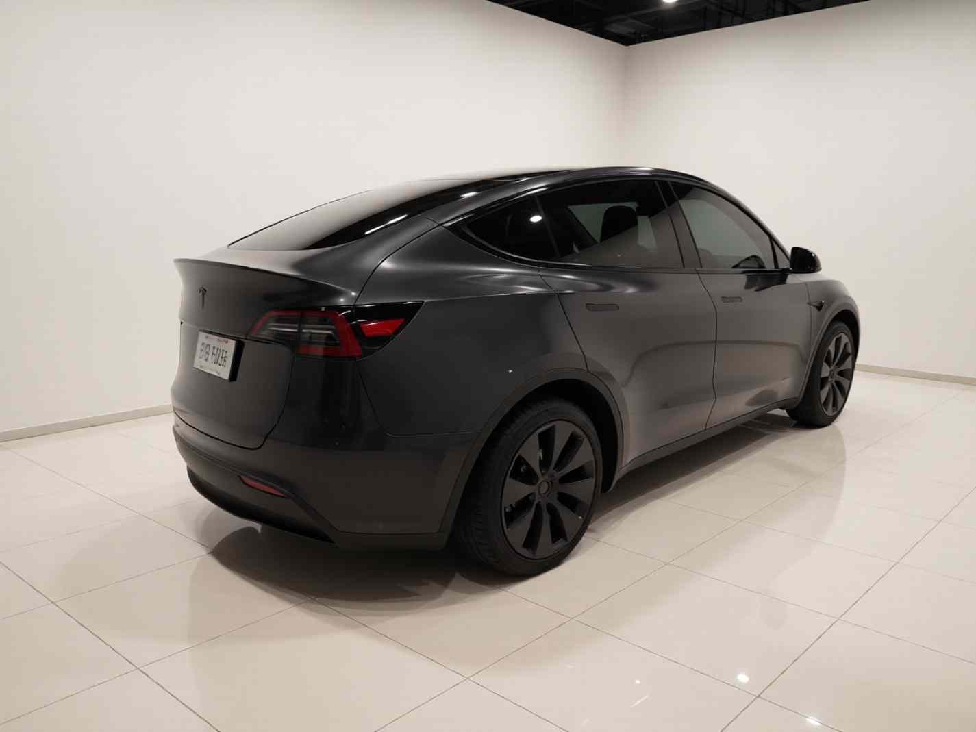 特斯拉 Model Y 2024款 后轮驱动版(5)