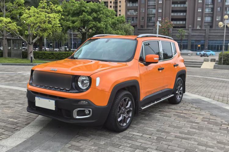 Jeep 自由侠 2017款 180T 自动动能版+车身外观1