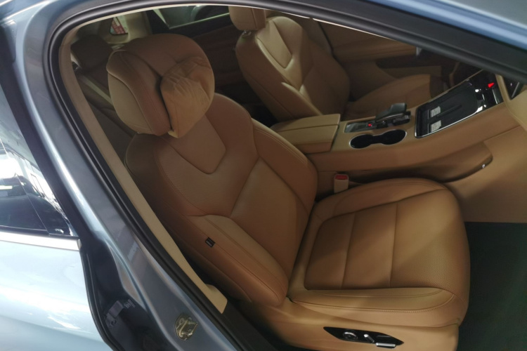 鸿蒙智行 问界M5 2022款 纯电后驱标准版局部细节41