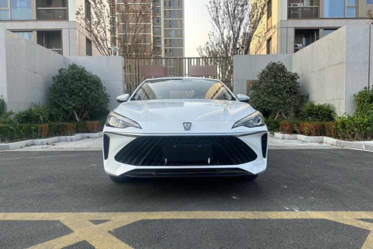 荣威i5 2023款 1.5L 手动舒享版车身外观6007