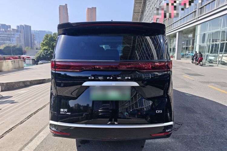 腾势D9 2022款 DM-i 970 四驱尊荣型车身外观6004