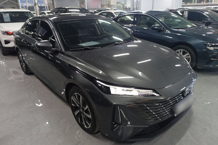 长安 逸动 2024款 1.5T GDI自动 旗舰型车身外观3